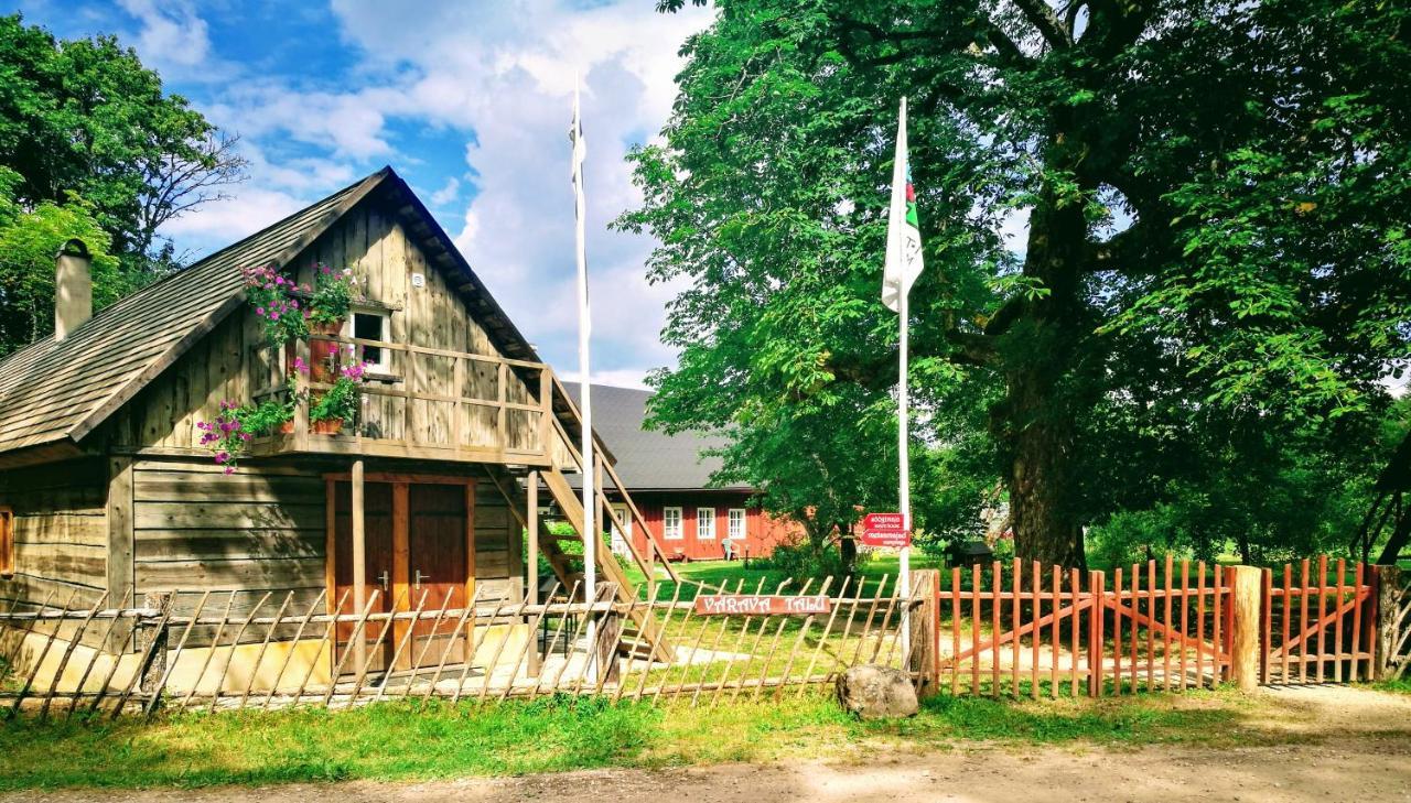Vaerava Farm Hotell Pidula Eksteriør bilde